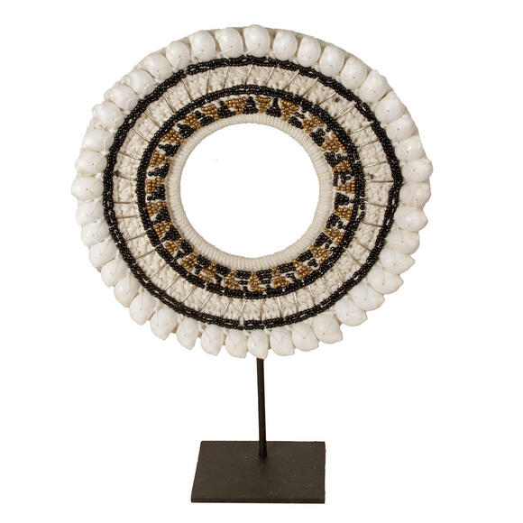 Image of J61 Shell Necklace On Stand