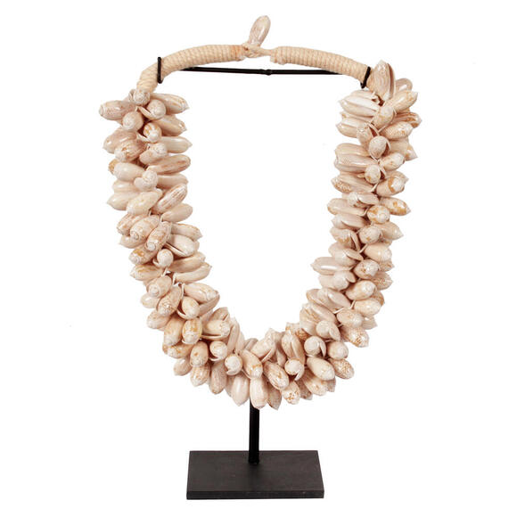Product image 1 of J74 Small Shell Necklace On Stand